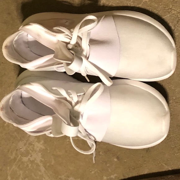 Adidas - Picture 1 of 1